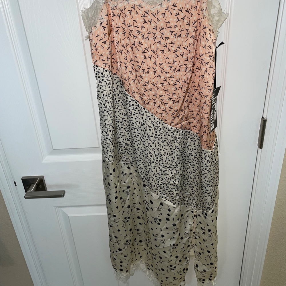 NWT Future Collective XS Midi Slip Dress in pink and cream floral lace - Picture 7 of 8